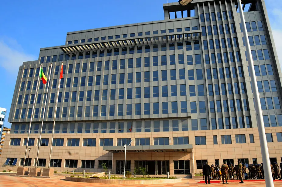 Tour administrative de Cotonou ; Photo : Jules AMOUZOUNVI (La Nation)