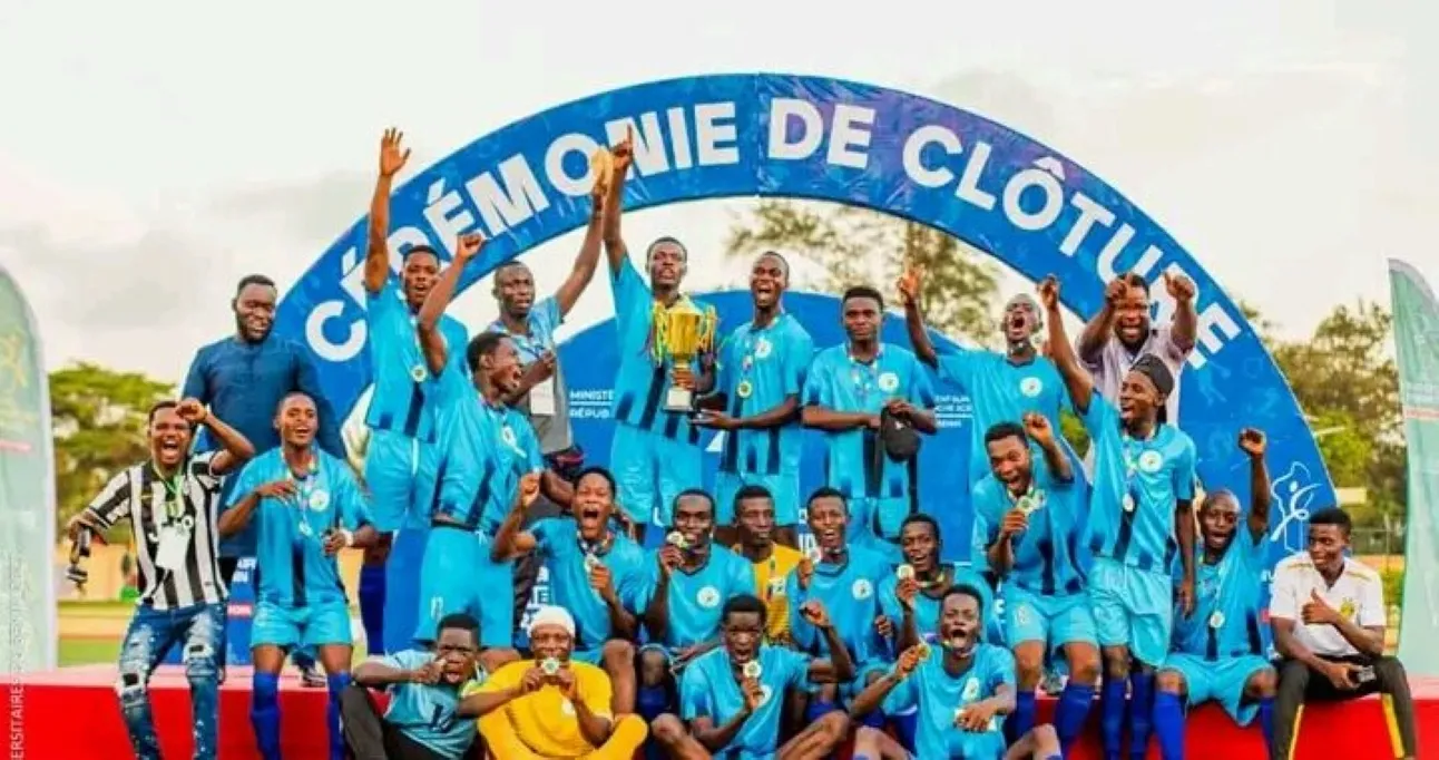 Esae de Parakou enlève le trophée en football