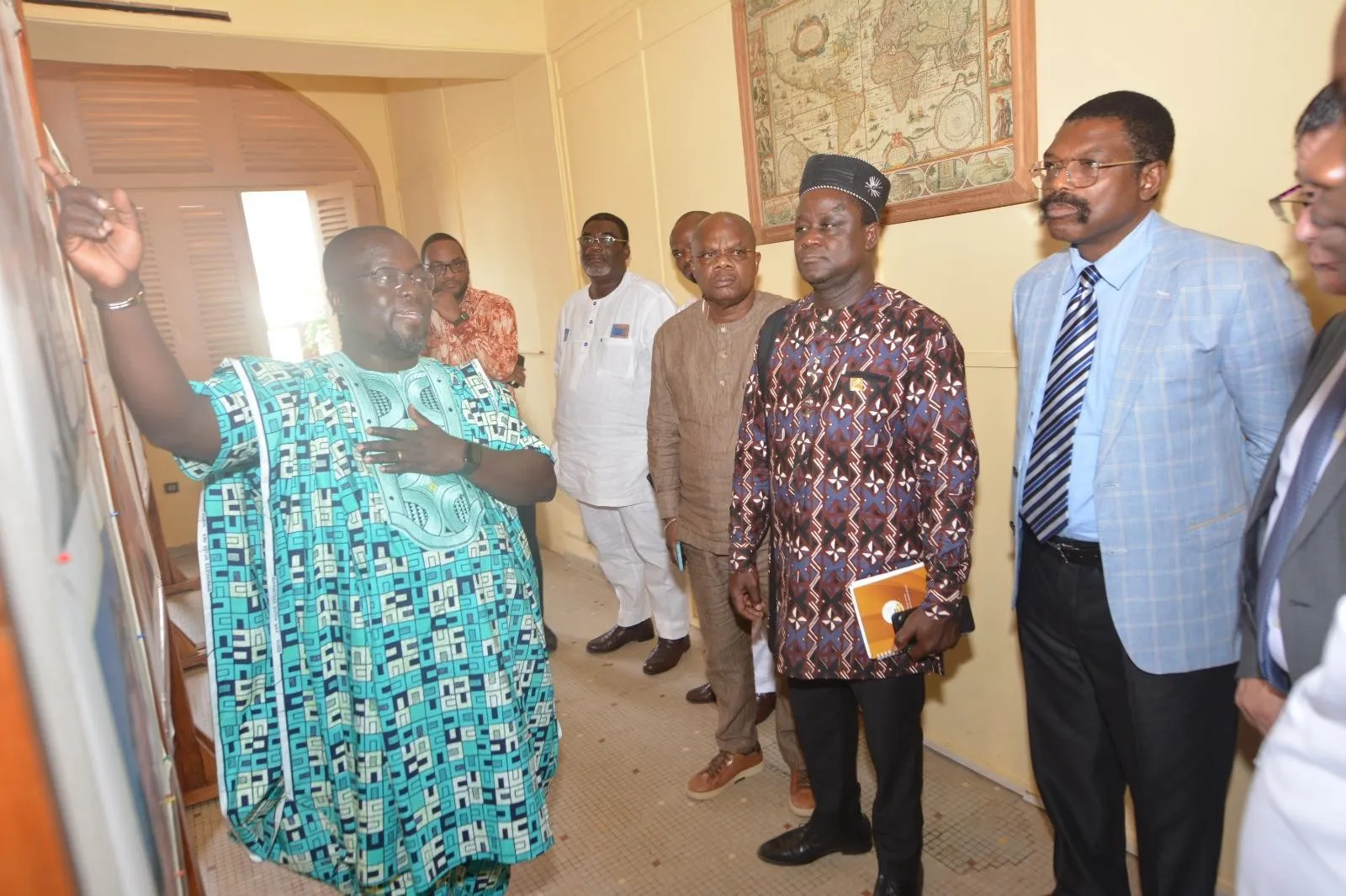 Les parties prenantes de l’Epa découvrent les grandes réali- sations de l’école et ses perspectives pour l’horizon 2030