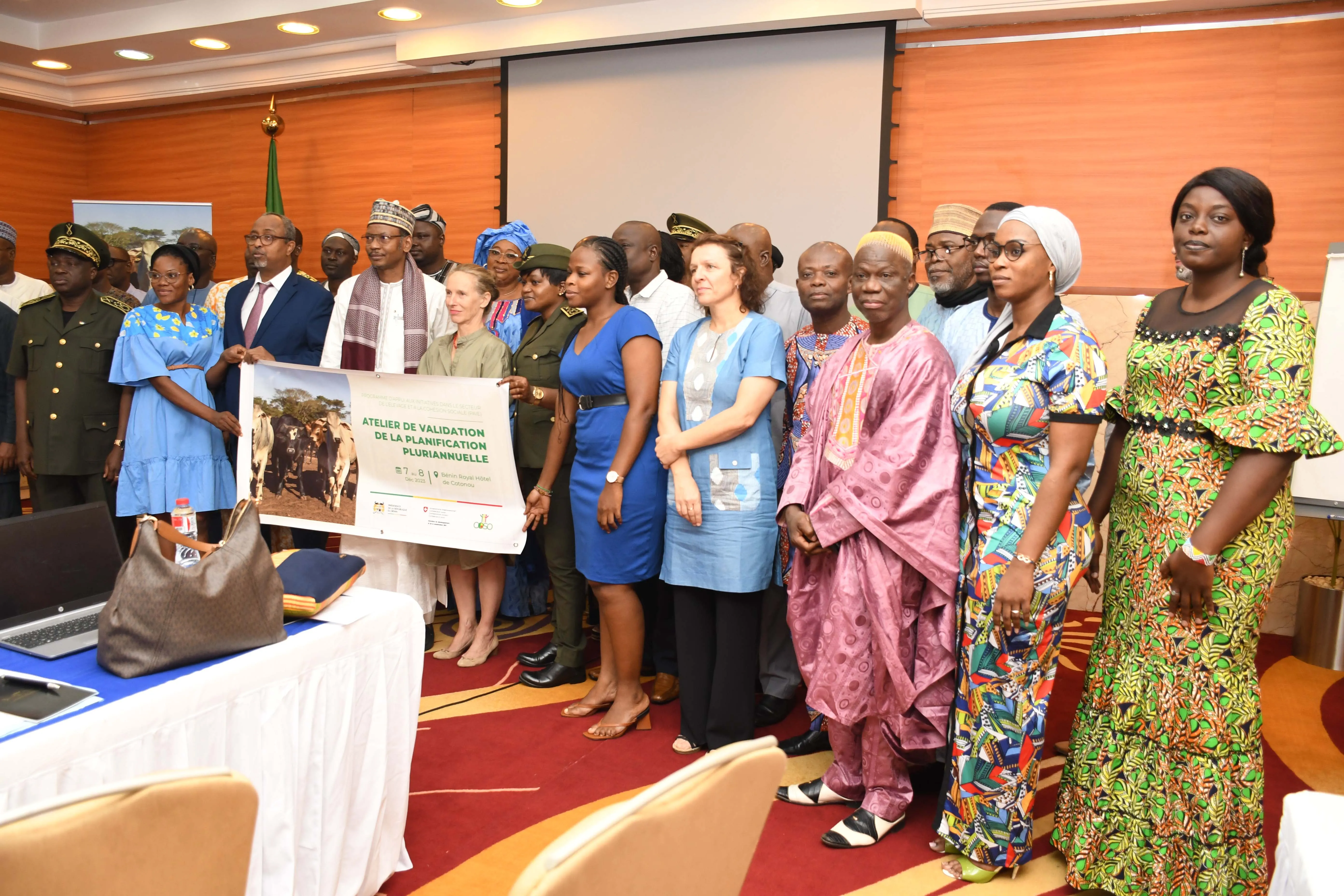 Les participants à l’atelier définissent les ajustements nécessaires pour aligner le Paie-Coso sur les autres initiatives en cours, ainsi que les axes de synergie et de collaboration