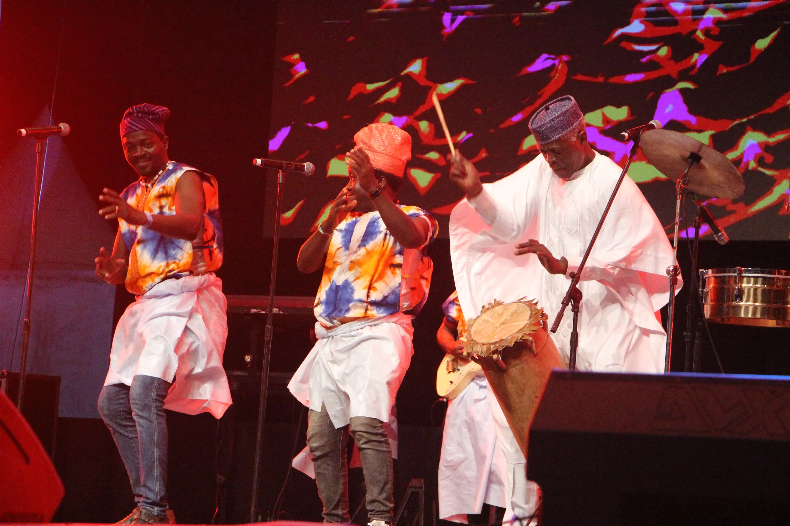 Avec Sagbohan Danialou en tête d’affiche,...