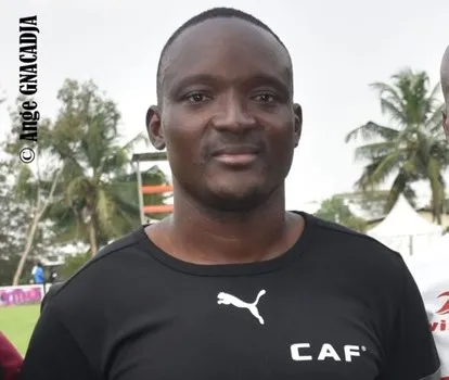 Louis Djindo Houngnandandé, arbitre international