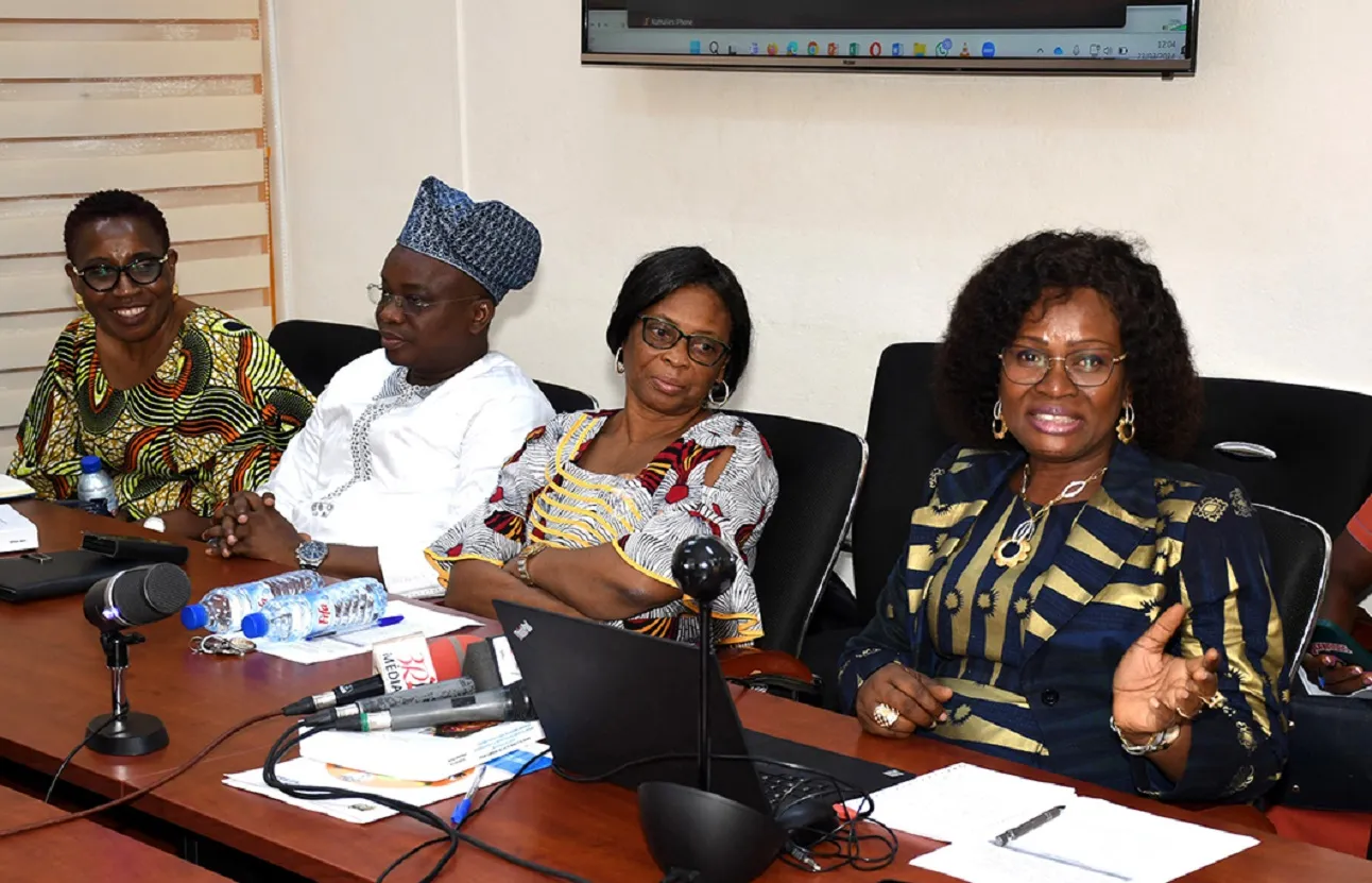 Bernice Banybah Noudégbéssi, (au micro) chargéé de programme genre et Droits de l’Homme à l’Unfpa