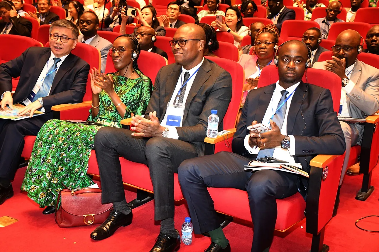 .... et des liens économiques entre les deux parties