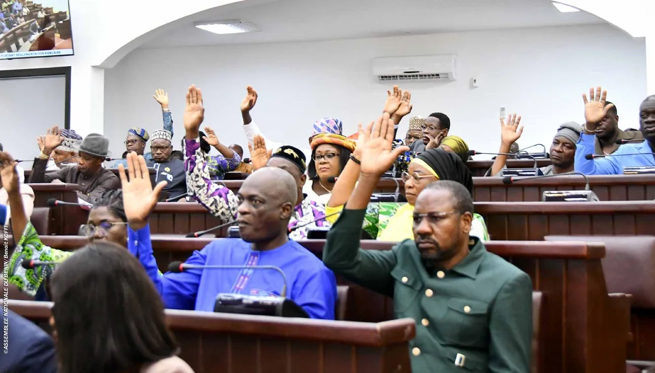 L’adoption de la loi relative à la définition et la répression de l'usure vise la stabilité financière en protégeant les emprunts d’argent contre les pratiques usuraires scélérates