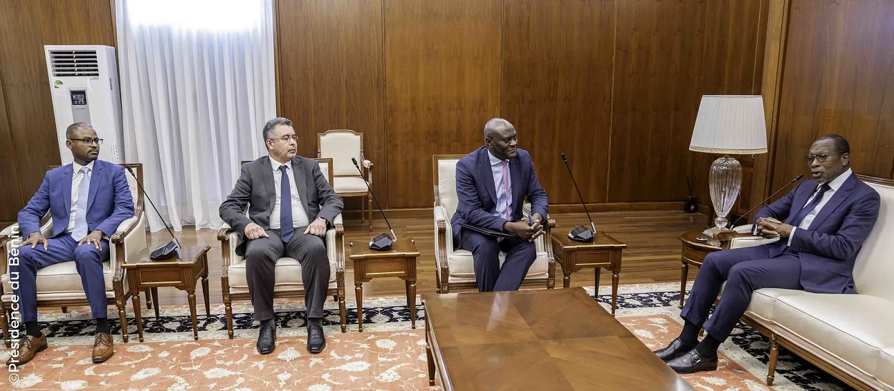 La délégation du Fmi discutant avec le chef de l’Etat