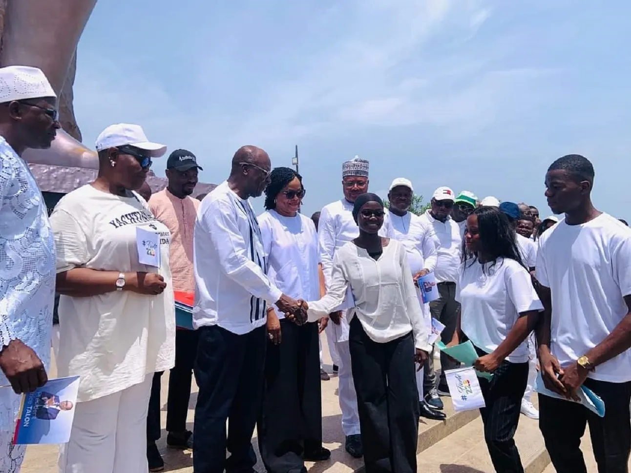 Le ministre d'Etat Abdoulaye Bio Tchané et des députés BR à l'ecoute des jeunes