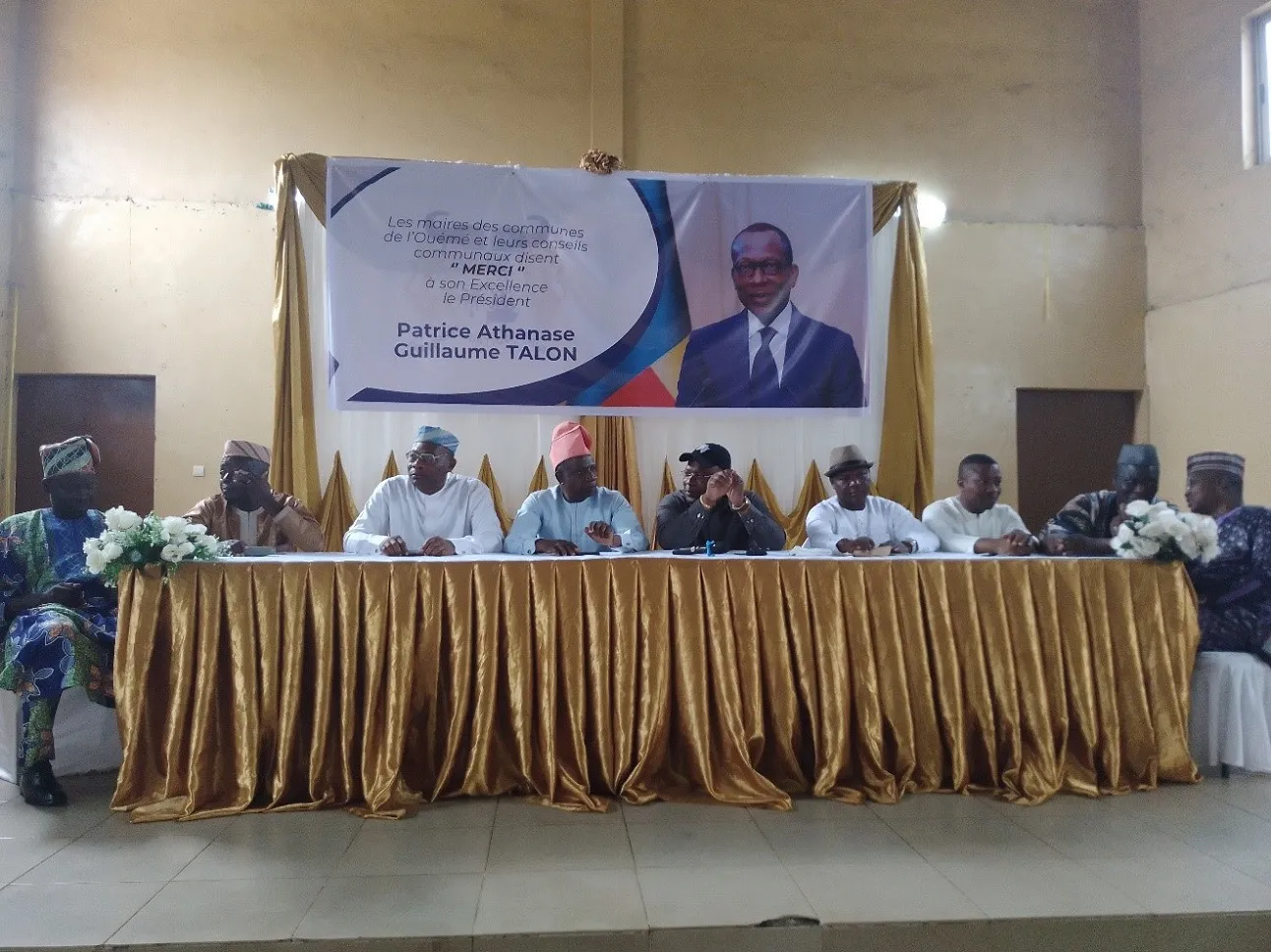 Les maires des communes de l’Ouémé lors de leur déclaration à la Maison des Jeunes de Porto-Novo