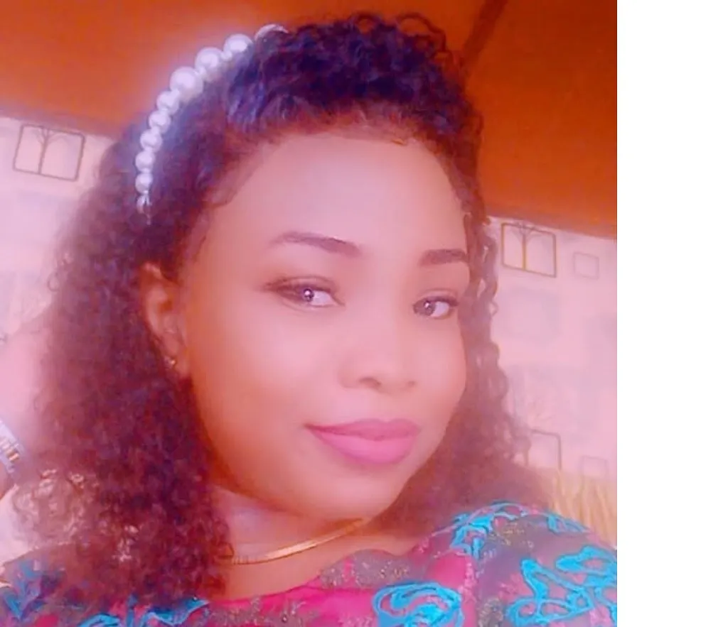 Florice Celine Azonmenou, modéliste, modiste, promotrice de la marque Reflet de beauté