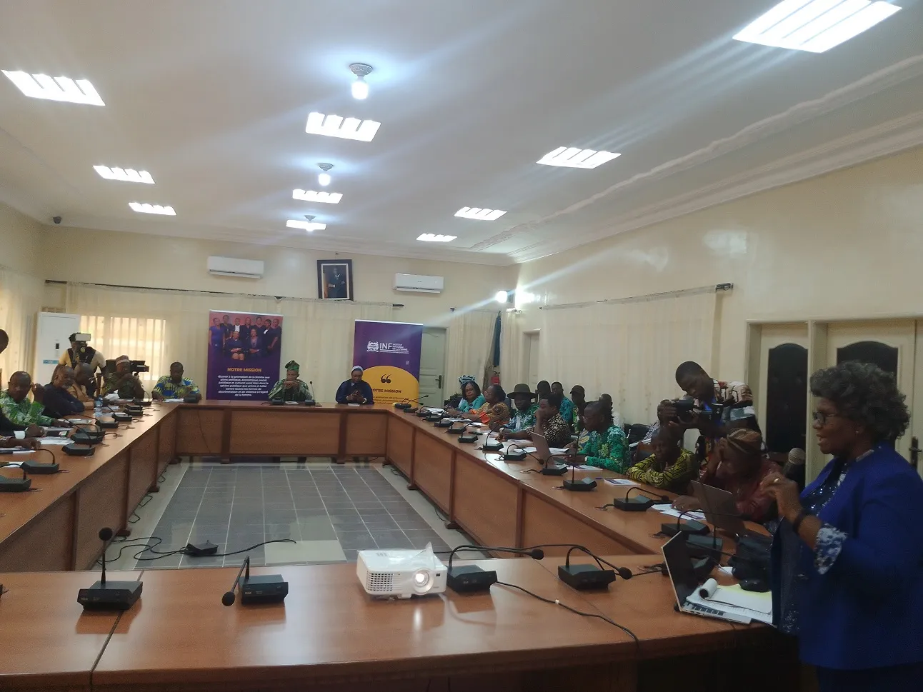 Les participants ont eu droit à une série de communications sur les Vbg