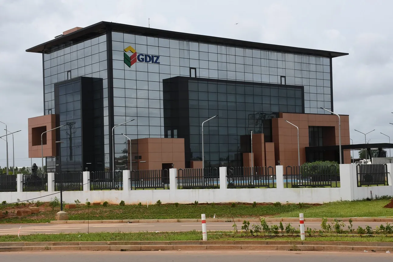 L’opération va accroître la contribution du secteur privé à l’économie béninoise à travers l’amélioration du climat des affaires, le renforcement des Zones économiques spéciales