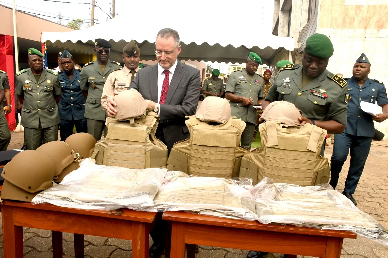 La remise de ces équipements est le fruit du partenariat solide entre les deux pays
