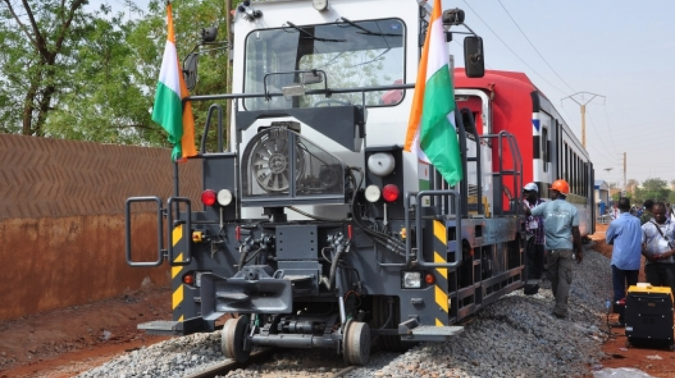 Face à la nécessité de renforcer l’intégration régionale, l’Uemoa a entrepris une série de réformes et de projets ambitieux visant à revitaliser le secteur du transport ferroviaire.