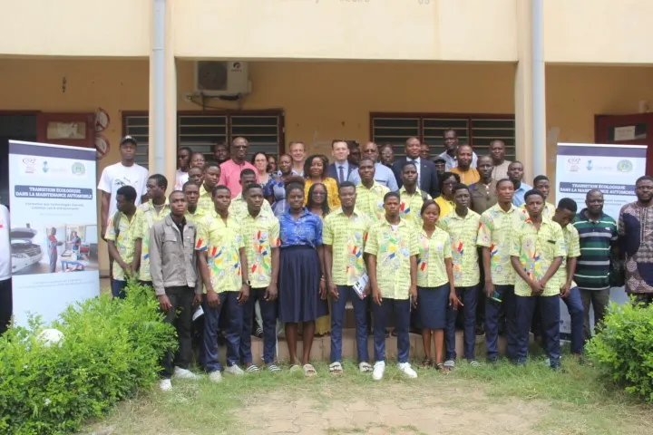 Offrir un enseignement professionnel et technique de qualité et de constituer une main-d’œuvre adéquate face aux exigences du marché