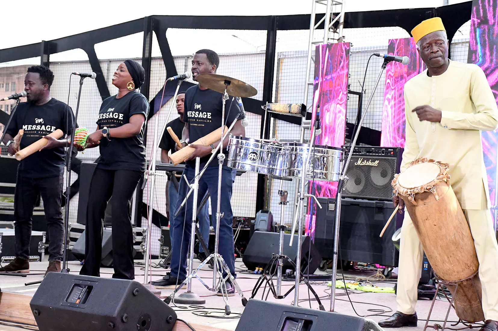 Sagbohan Danialou n’a rien perdu de son punch et de sa légendaire passion sur scène...