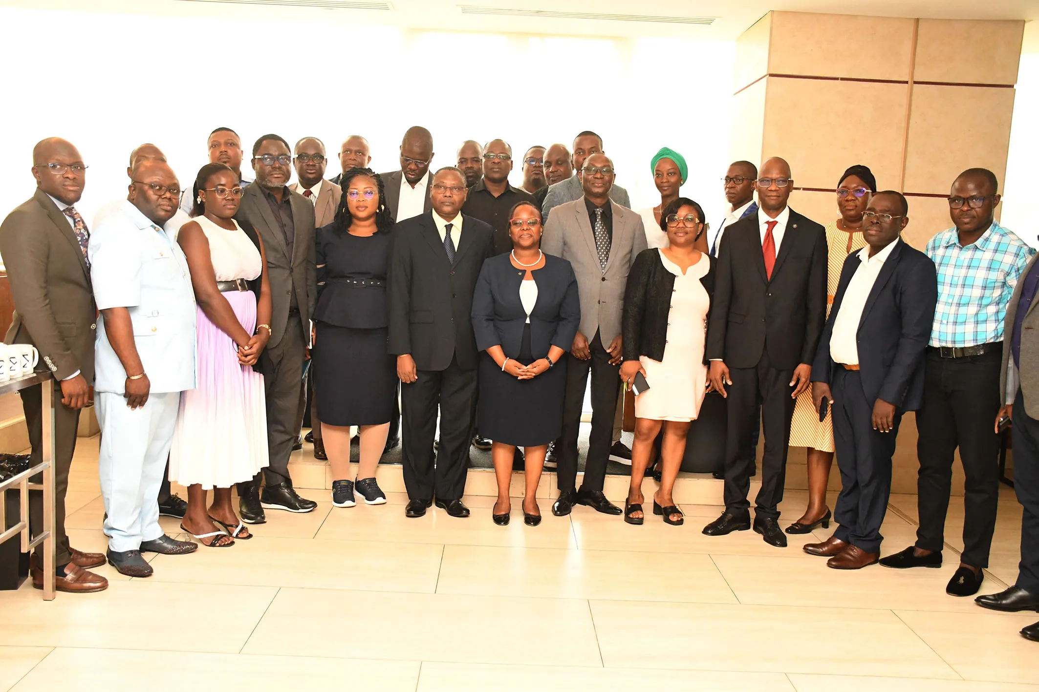 des fonds mis à disposition par l’institution financière et une amélioration des taux de décaissement