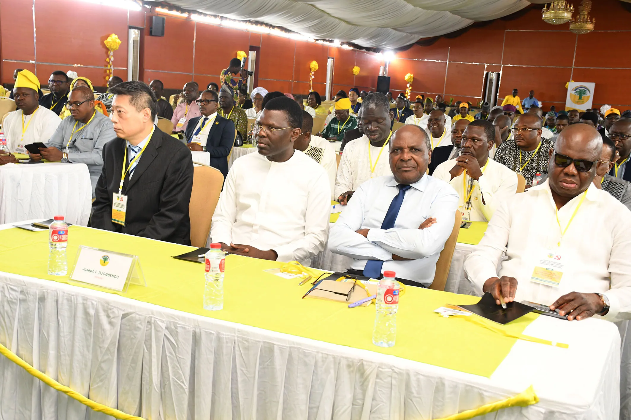 Hauts dirigeants de l’Upr et experts du Pcc lors  de la séance d’échanges