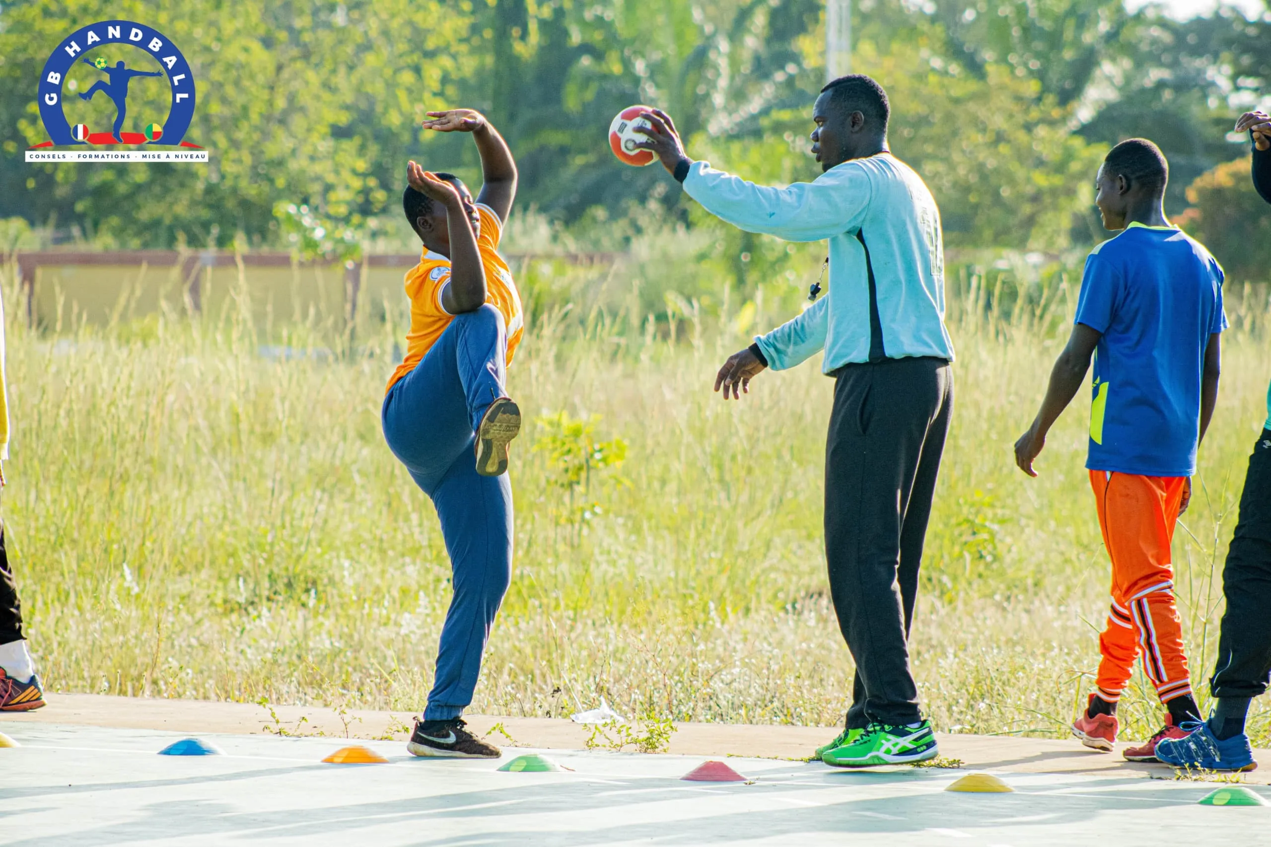 La formation des gardiens de but de handball, une priorité  pour Luc Josias Zanfongnon