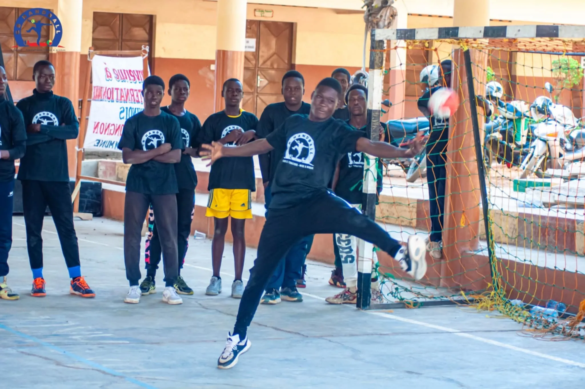 Les participants venus des localités environnantes de Parakou étaient concentrés sur leur objectif
