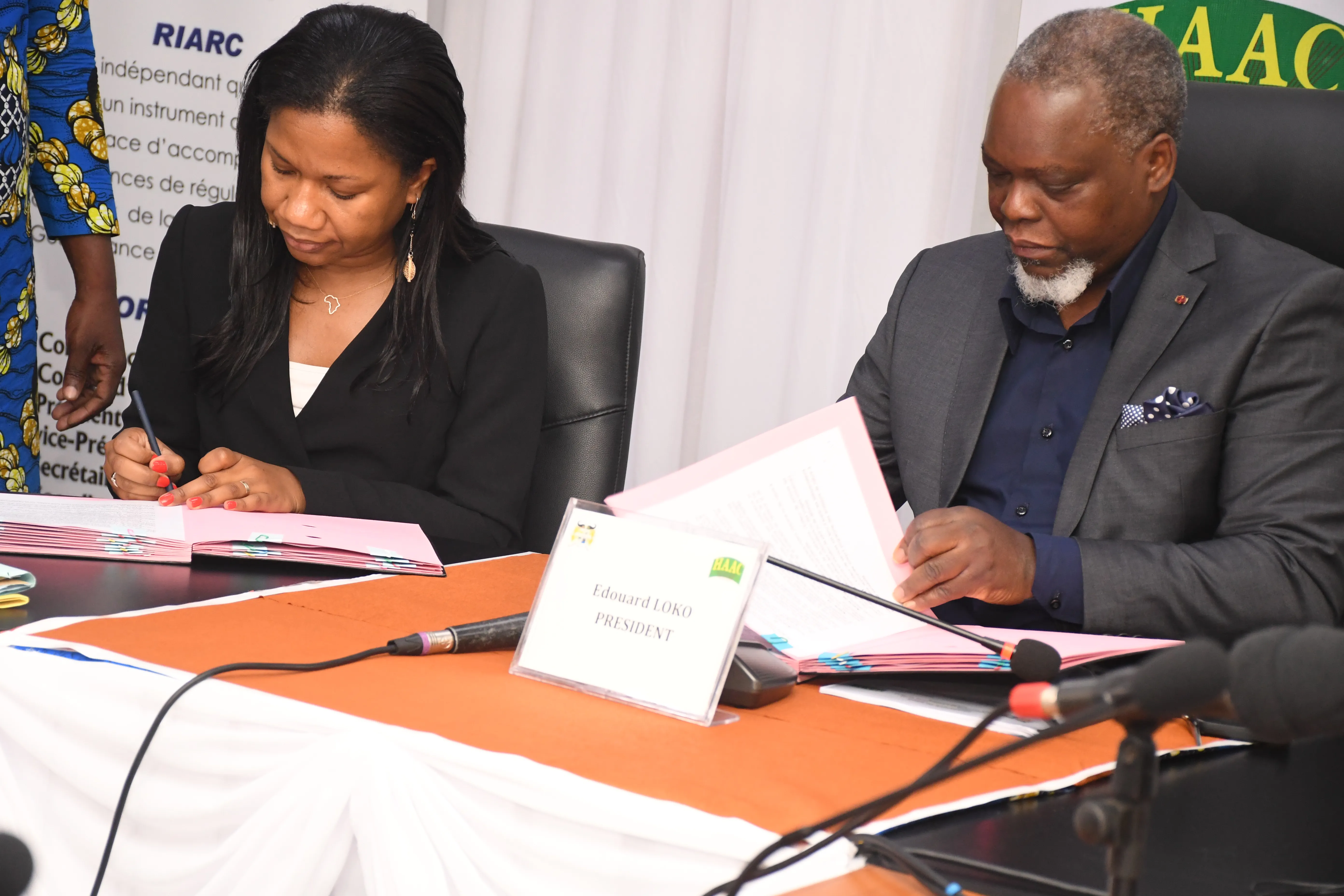 Les médias se conforment aux normes professionnelles en vigueur au Bénin, en matière de traitement et de diffusion de l’information