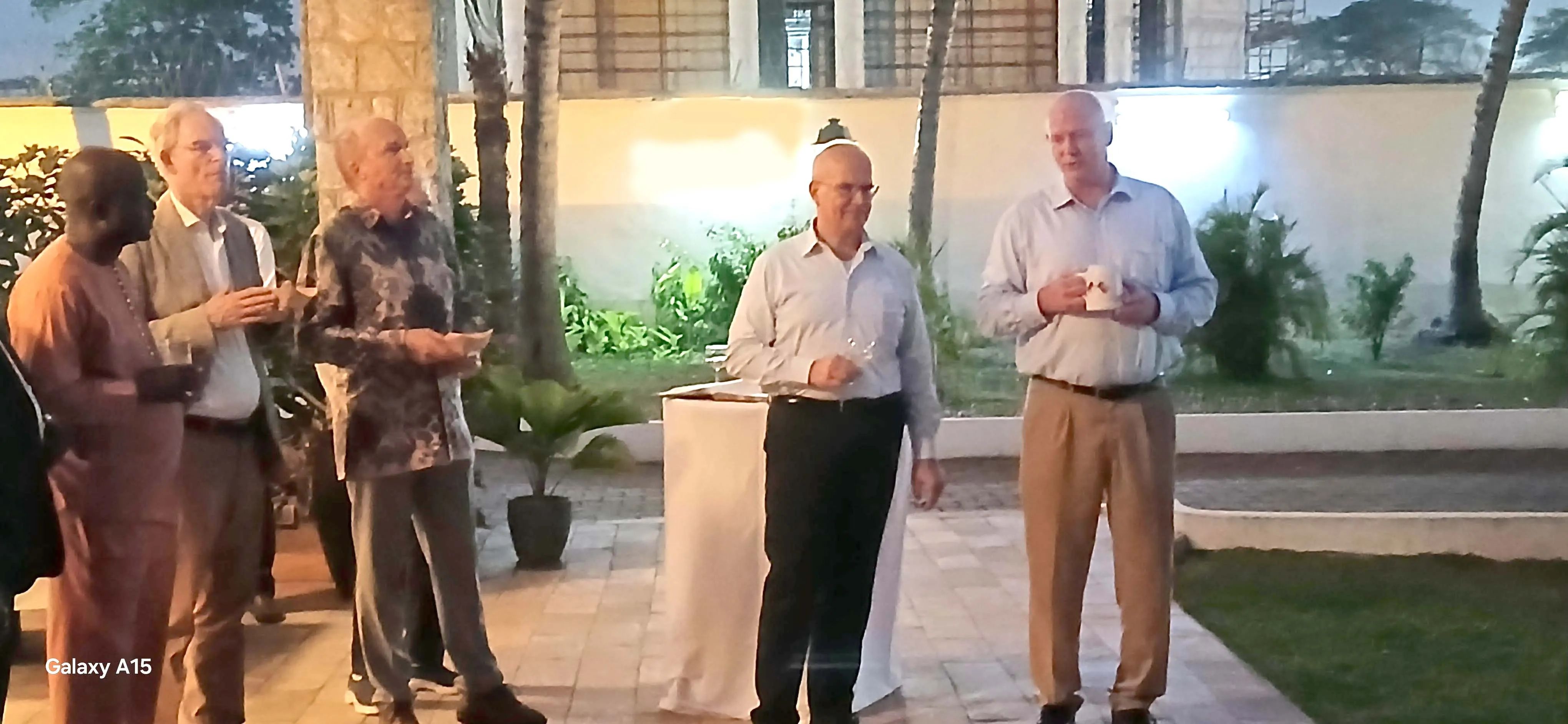 Vue partielle des participants à la rencontre