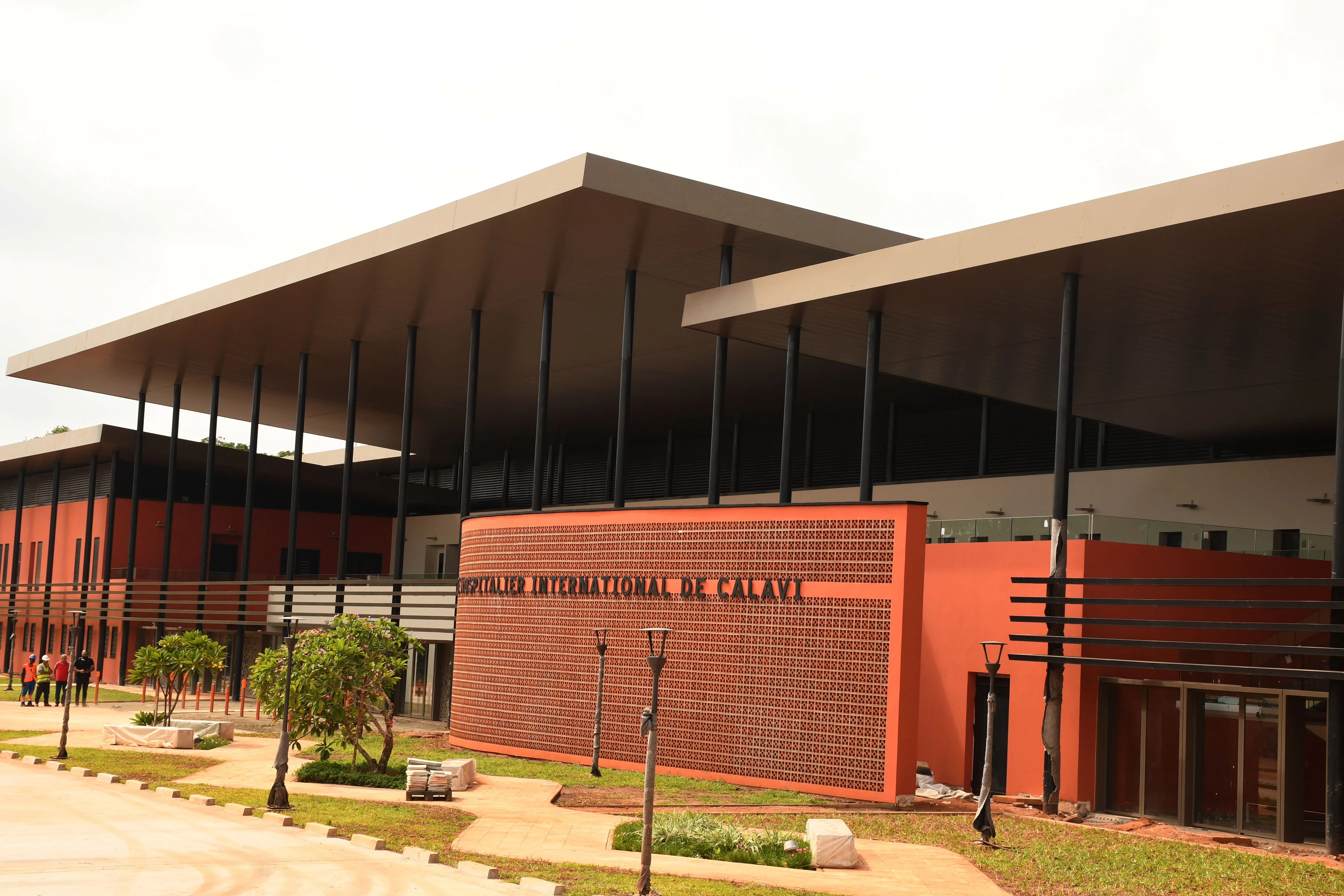 Une vitrine du savoir-faire médical béninois sur la scène internationale avec des infrastructures de classe mondiale, un plateau technique ultramoderne et une expertise médicale reconnue
