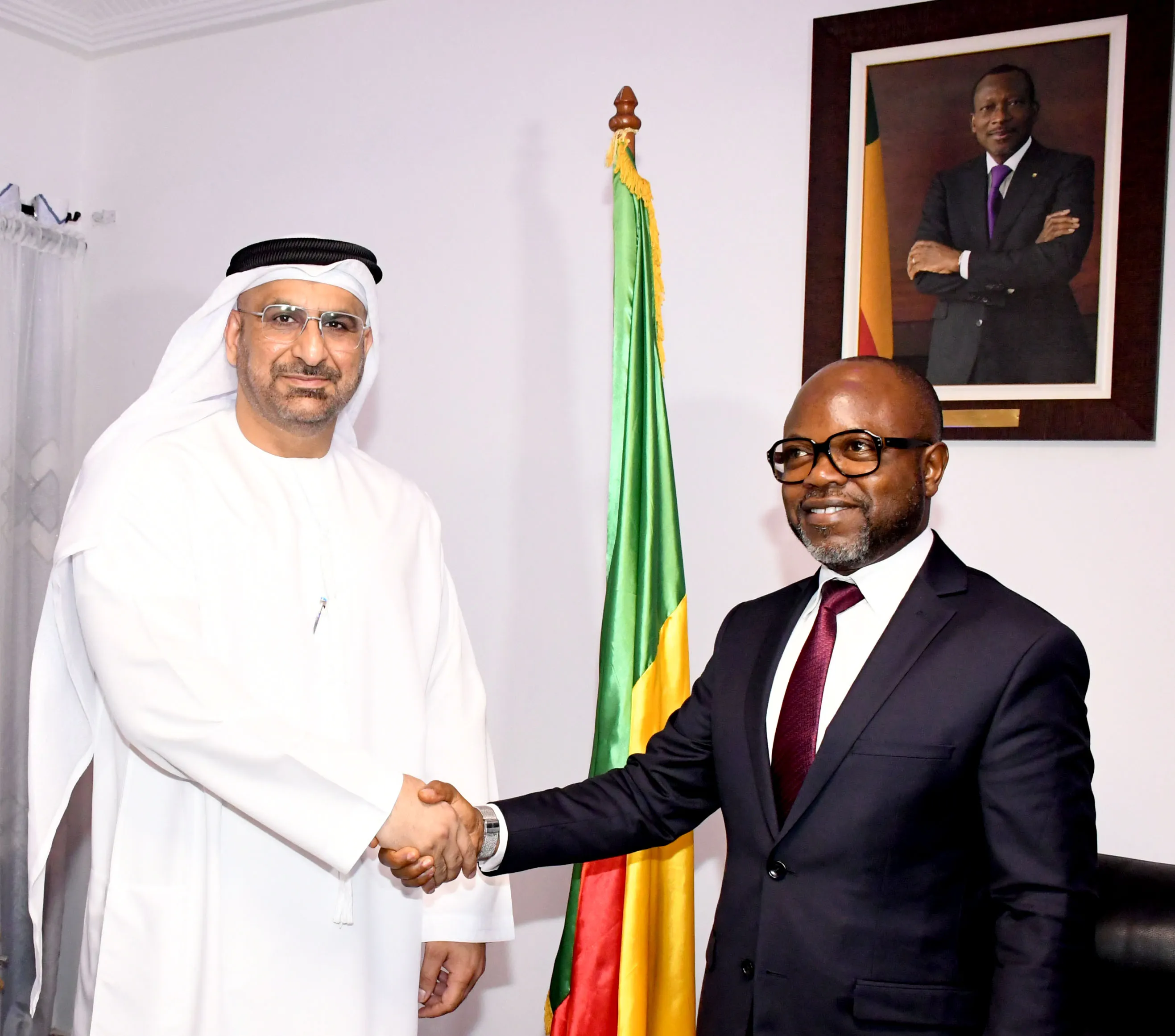 L'ambassadeur des Emirats arabes unis au cabinet du president du Ces