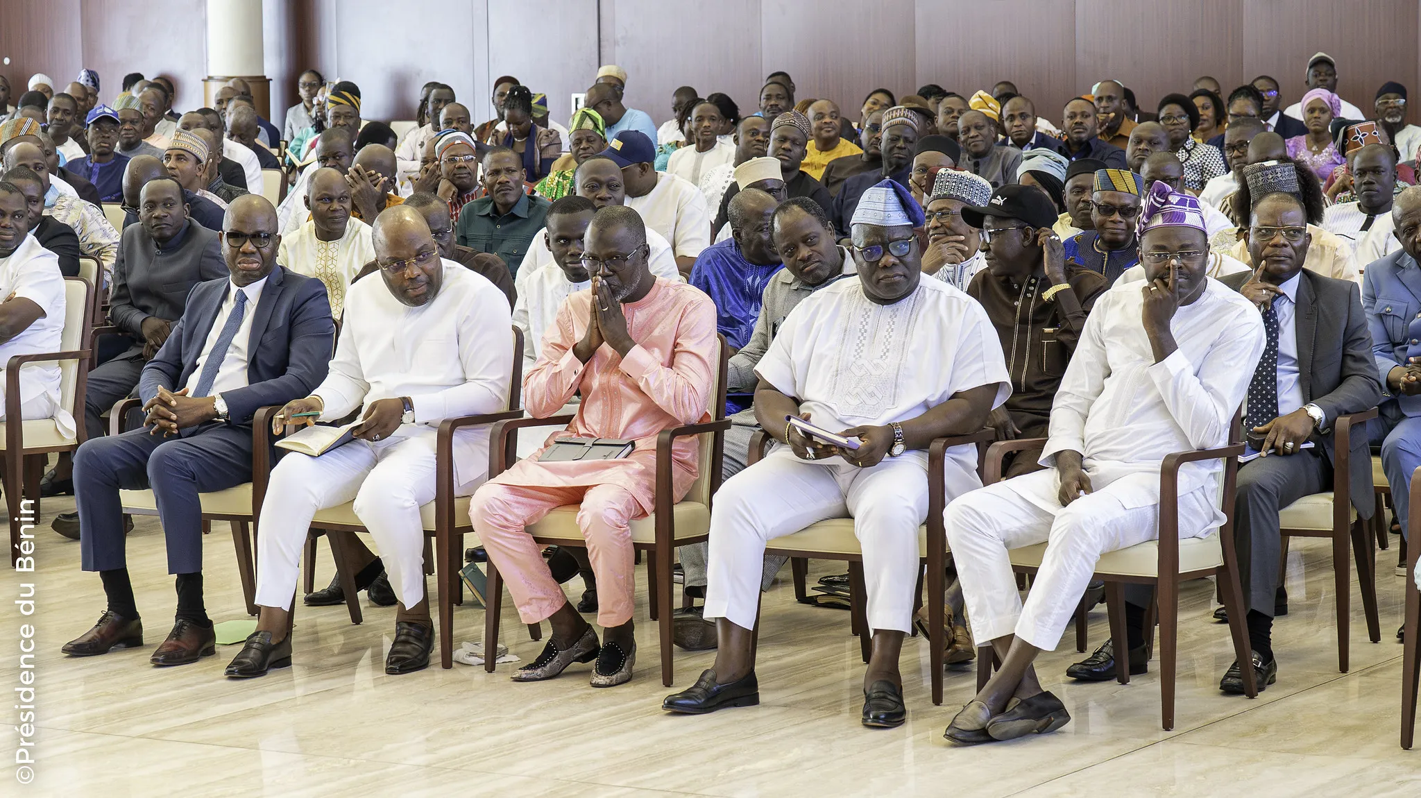 maires des différentes communes du pays