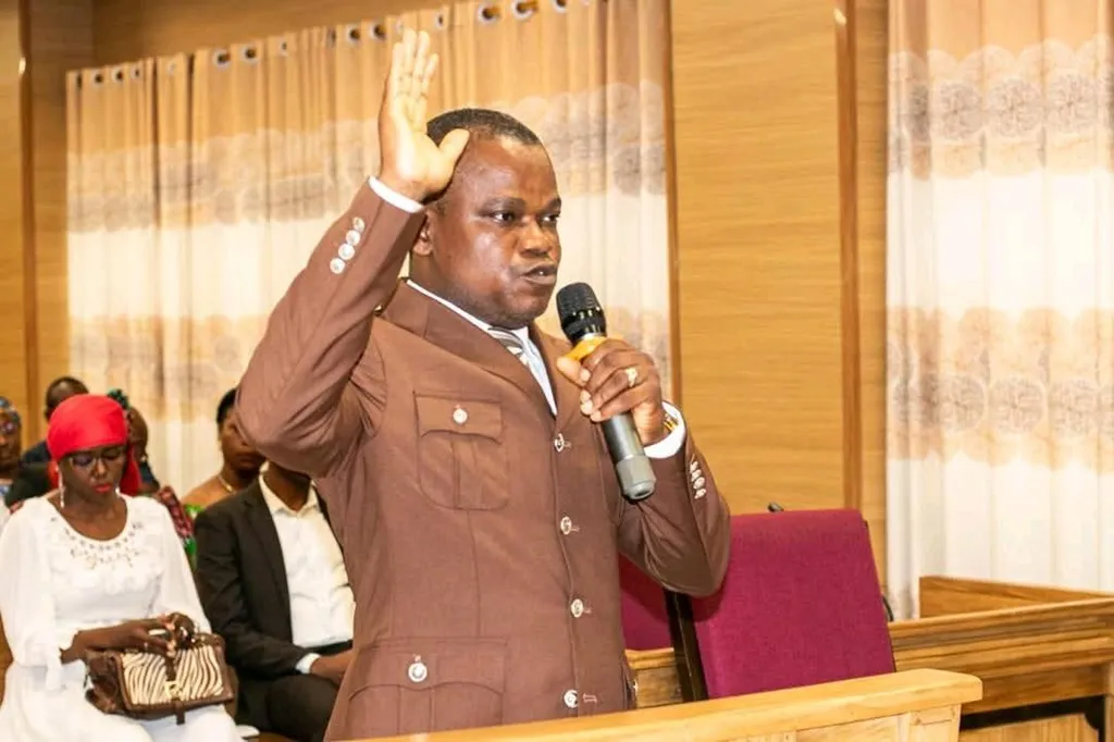 Magistrat Romuald Irotori