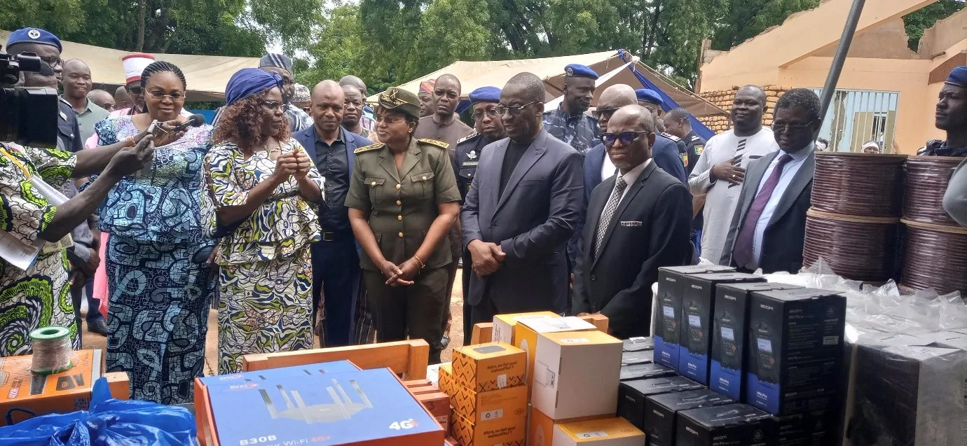 Ces équipements devront contribuer à améliorer les résultats dans les communes cibles