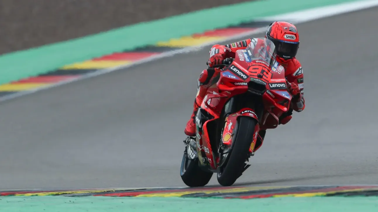 Marc Marquez indétrônable au Sachsenring au GP d’Allemagne, Quartararo au pied du podium