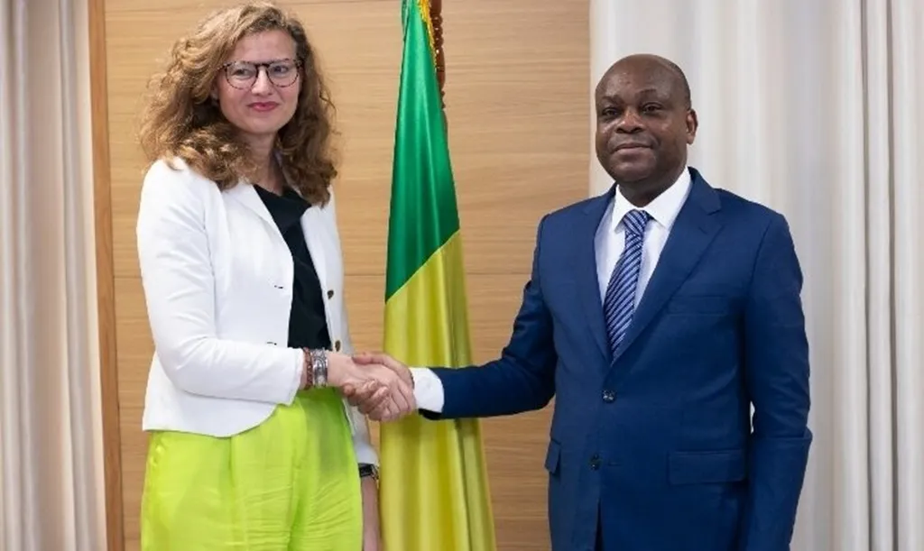 Le Pr Dorothé SOSSA reçoit Stefanie Rothenberger