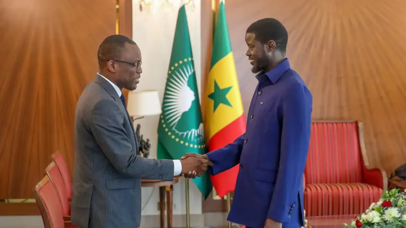 Le président sénégalais Bassirou Diomaye Faye effectue une visite officielle au Bénin
