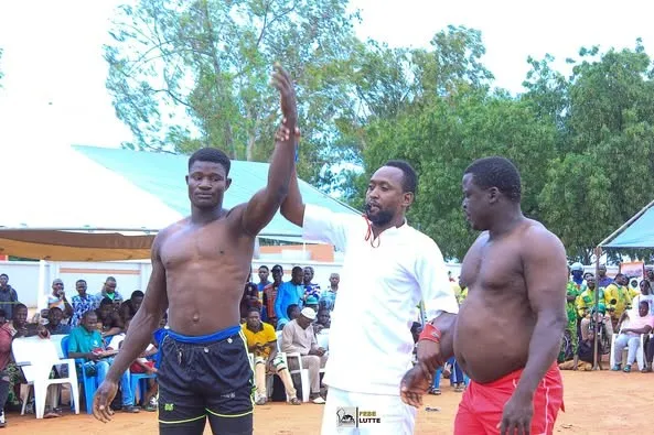 Les meilleurs lutteurs du Borgou et de l’Alibori s’offrent  leur billet pour la phase nationale
