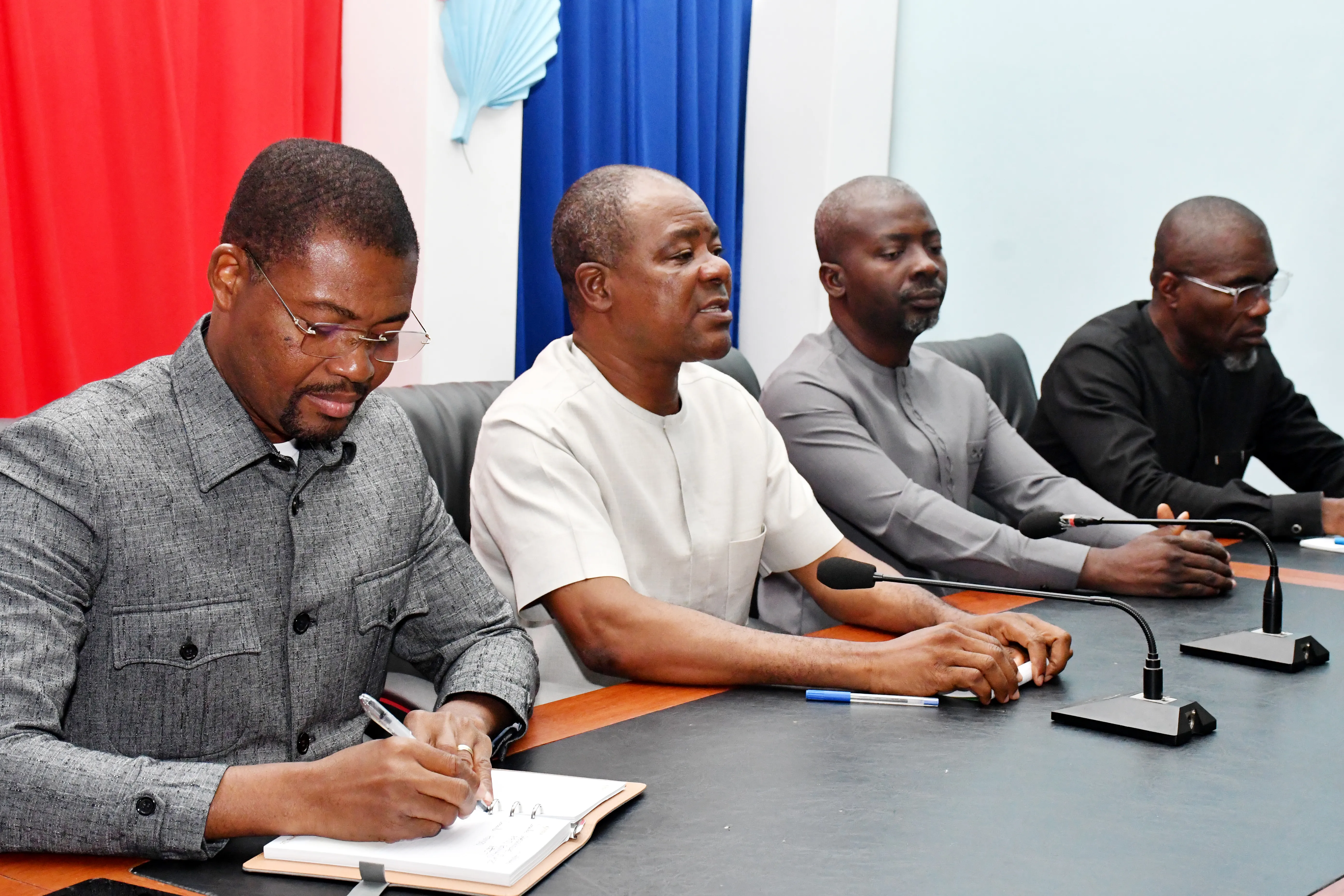 Echanger pour harmoniser les points de vue pour des formats de publication à retenir dans le cadre de la campagne médiatique officielle