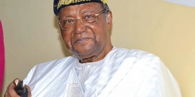 Tout en saluant la désignation du candidat de la mouvance Romuald Wadagni, l’ancien président Nicéphore Dieudonné Soglo a adressé ses vœux de réussite à l’ensemble des candidats attendus