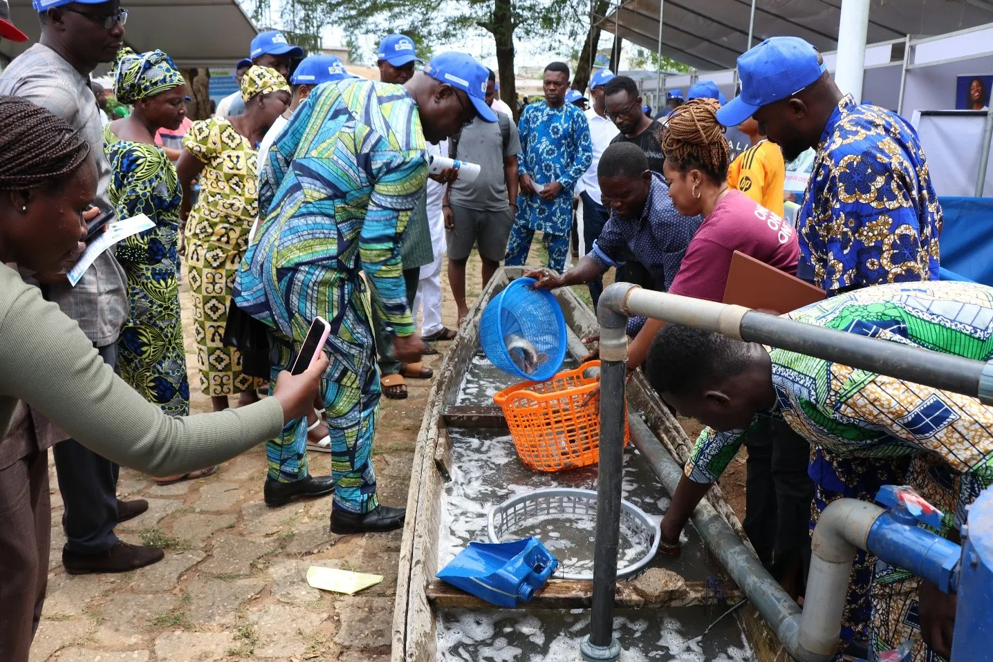 accorde une priorité stratégique Grande attraction autour des stands d’expositions au secteur