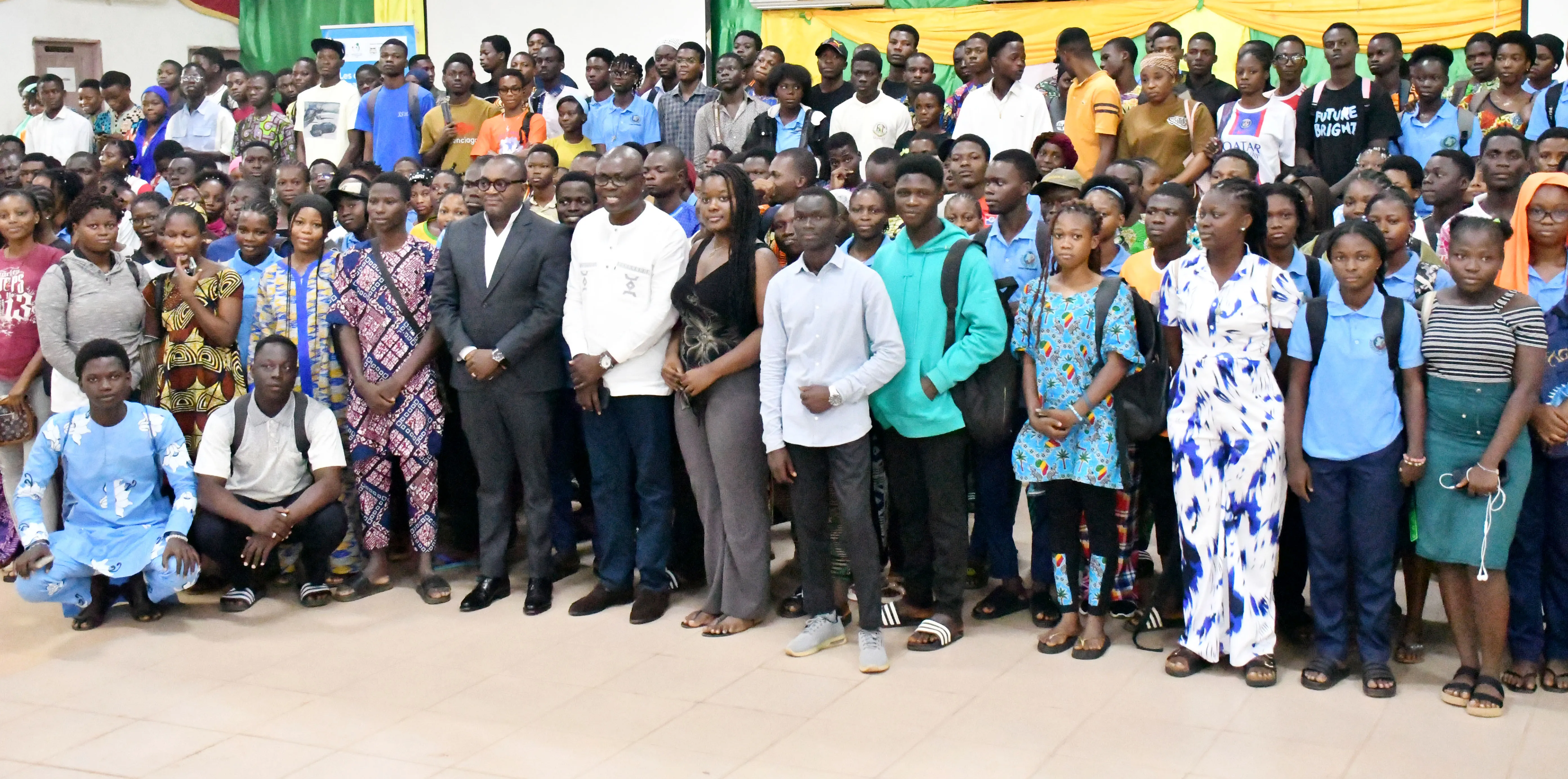 Les étudiants de l’Université d’Abomey-Calavi sortis massivement pour la séance d’information sur les risques liés aux cryptoactifs et l’importance de l’épargne formelle