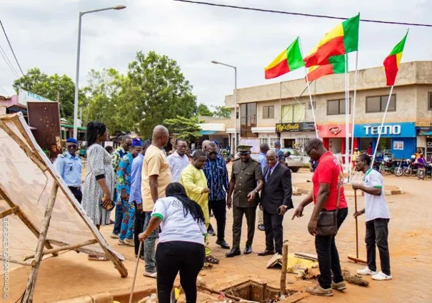 Descente sur le terrain des autorités préfectorales et communales pour une action de salubrité