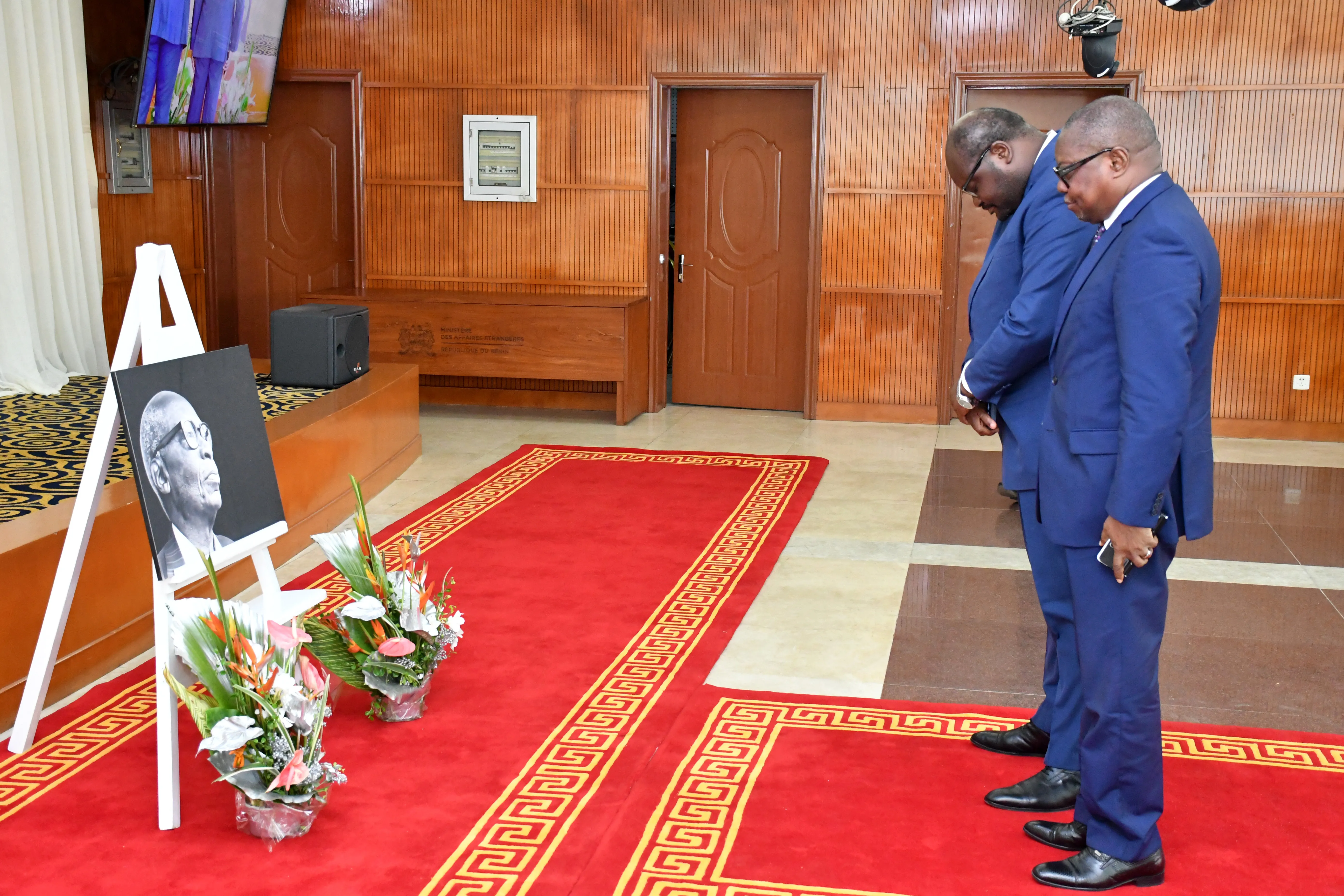 Autorités, collègues, amis ont célébré le parcours exceptionnel de cet ancien ambassadeur,  dont l’engagement a contribué au rayonnement du Bénin