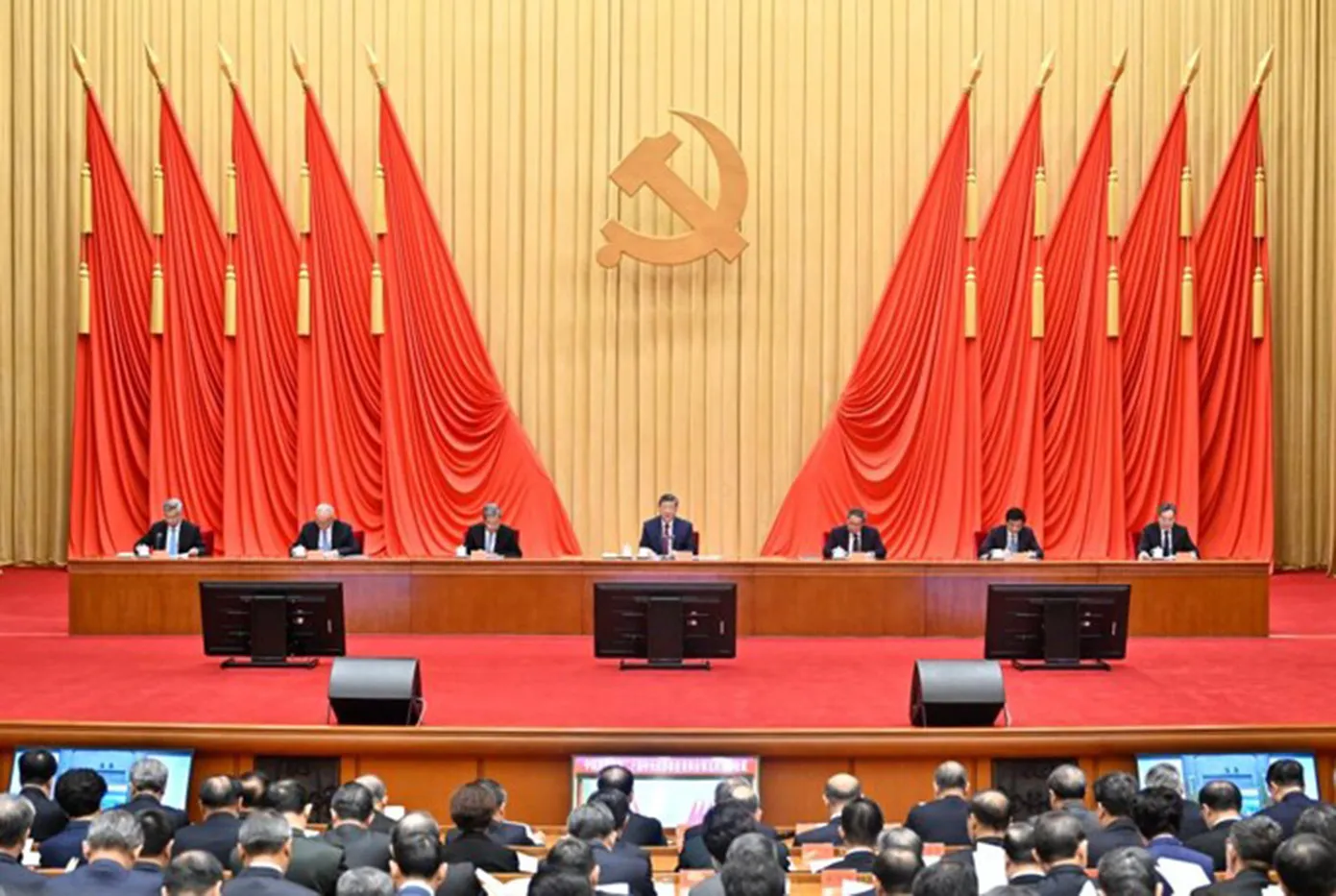 ...l’expérience chinoise rappelle qu’une stratégie nationale ne peut produire pleinement ses effets sans des  institutions capables d’en assurer l’exécution