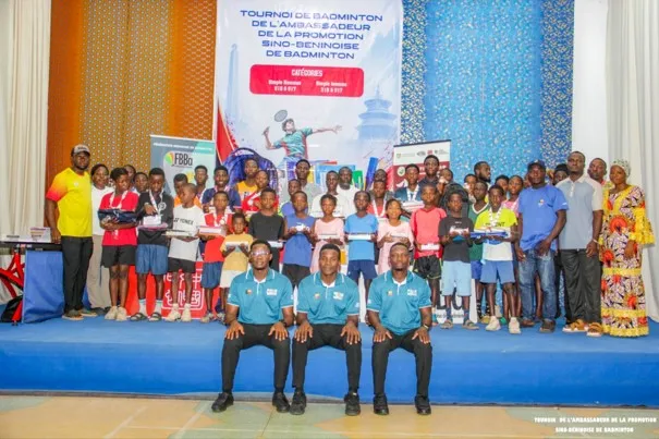 Fano-Dosh Oswald Ash a organisé, samedi 5 septembre dernier,  le tournoi de badminton de l’Ambassadeur de la promotion sino- béninoise de badminton...
